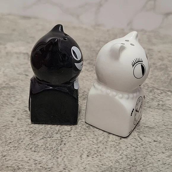 Kit Cat Klock Clock Salt & Pepper Shakers Hand Painted Ceramic - Picture 6 of 7